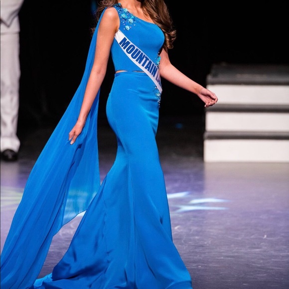 Custom Gregory Ellenburg Dress - Picture 2 of 8